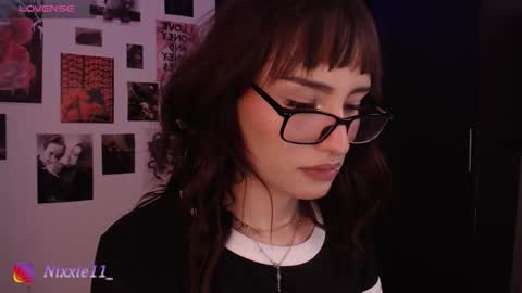 Nixxie  online show from November 13, 2:32 am