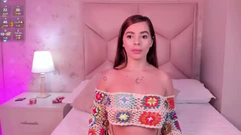 Snapshot of noa_butterfly chatting on February 22, 11:57 am ambarsulliva online show from February 22, 11:57 am