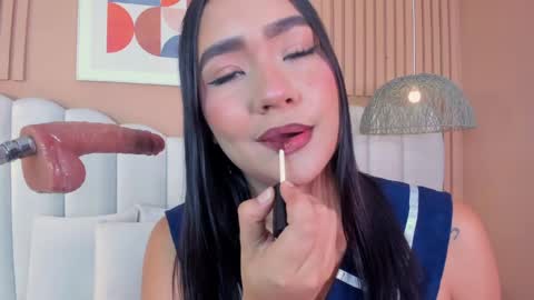 Noa online show from May 7, 10:46 pm