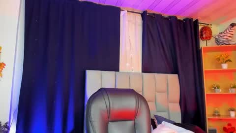 Noah  online show from October 8, 3:22 am