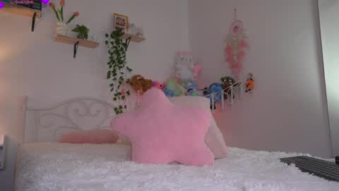 noah__23 online show from May 22, 11:14 pm