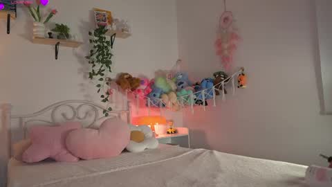 noah__23 online show from May 14, 11:10 pm