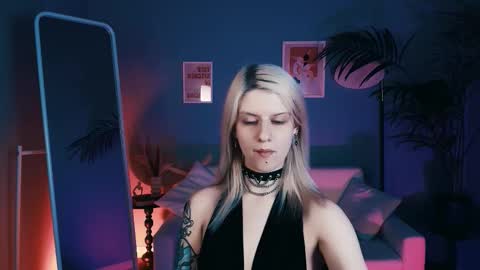 REAL name LiaDM are always open online show from November 21, 5:15 pm