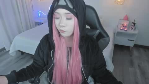 Noah  online show from April 10, 6:19 am