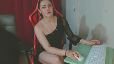 Noamartin online show from December 3, 12:55 am