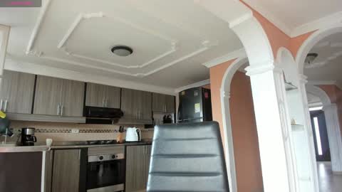  In instagram dayhannanoemi online show from October 16, 3:14 pm