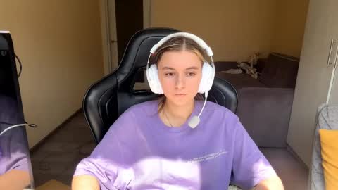 Elena online show from May 6, 11:25 am
