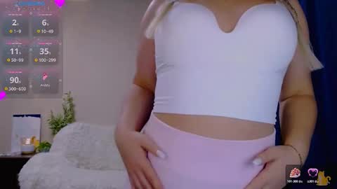 hi glad to chat online show from November 25, 2:08 pm