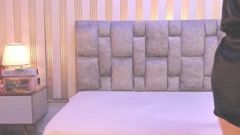 NOVA online show from November 7, 11:42 pm