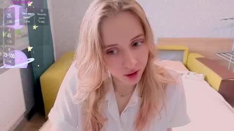 Mary online show from May 24, 2:38 pm