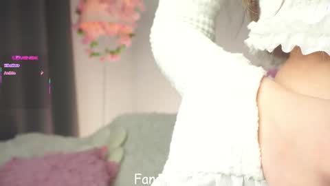 Dina online show from October 24, 1:23 am