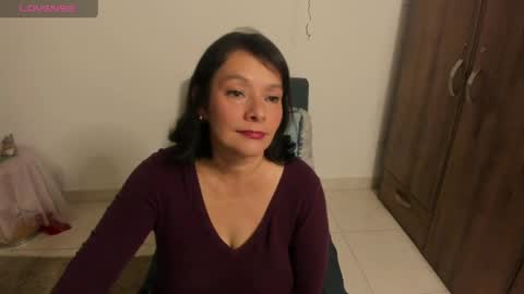 nuit_rose online show from April 2, 2:31 am