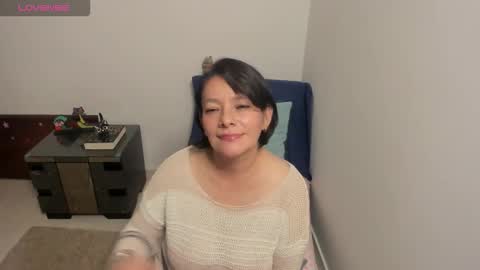 nuit_rose online show from October 9, 3:32 am