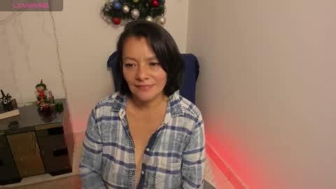 nuit_rose online show from December 16, 2:39 am