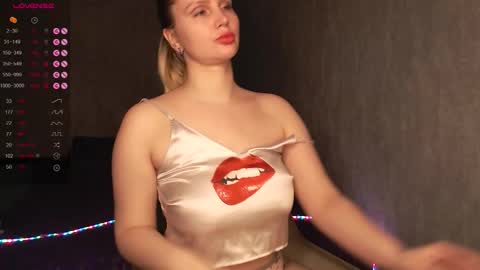 WEELCOMEEEEEEEEEE online show from February 4, 7:06 pm