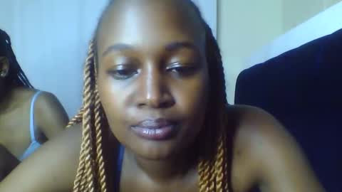 nutgal online show from April 5, 5:12 pm