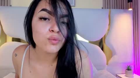 nuvijones online show from September 19, 9:25 pm