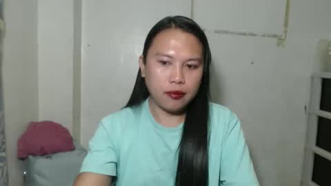 nylecummer online show from May 11, 9:23 pm