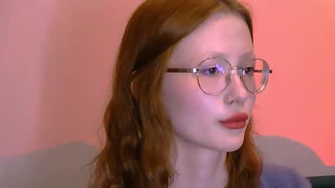 nyra_thira online show from May 24, 9:47 pm