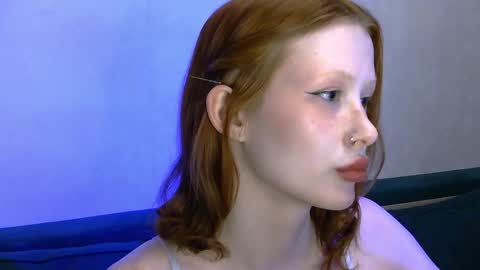nyra_thira online show from May 12, 7:09 pm