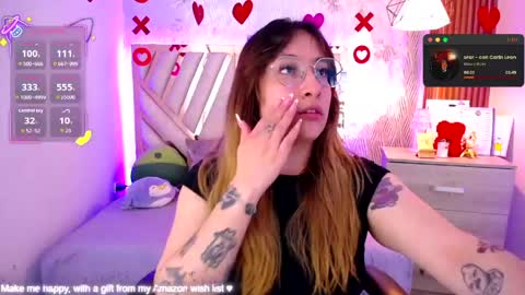 Alex   .    online show from May 15, 2:49 am