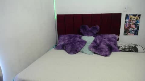 nyxxx_rouge online show from April 3, 7:17 am