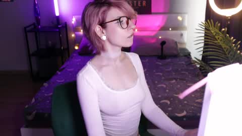 Moonlight online show from May 20, 7:49 am