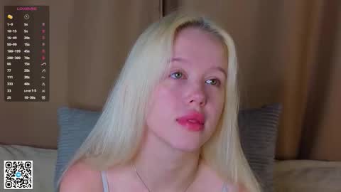 Snapshot of odelynharvison chatting on September 13, 8:17 pm Elsa online show from September 13, 8:17 pm