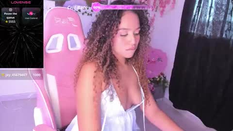 Odette  online show from November 5, 8:47 pm