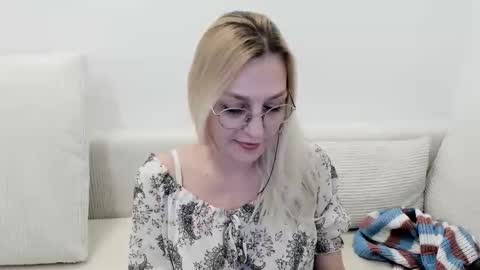 oeigesmik online show from March 28, 12:15 pm