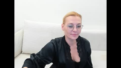 oeigesmik online show from April 9, 10:53 am