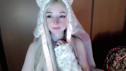 Milly online show from March 29, 3:33 pm