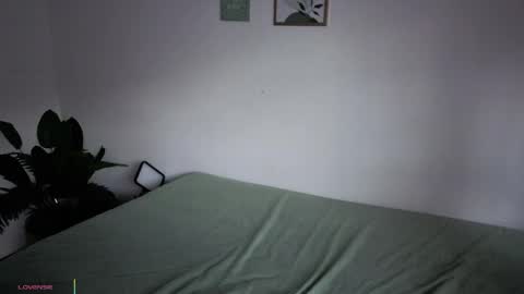 ohanna_ online show from May 20, 10:40 pm