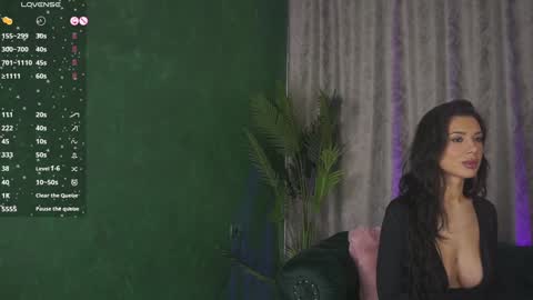 Snapshot of ohh_my_venus chatting on February 7, 4:48 am Julia online show from February 7, 4:48 am