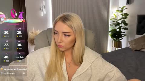 Emma online show from February 6, 1:53 am