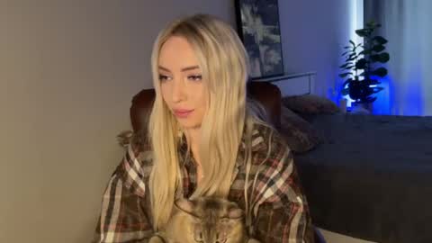 Emma online show from May 18, 4:51 am
