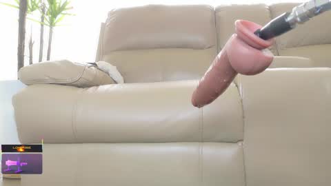 Lyz  online show from October 11, 5:37 pm