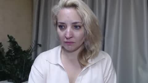 Mari online show from October 13, 6:32 pm