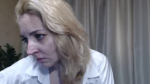 Mari online show from May 19, 2:46 pm