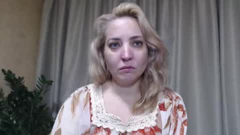 Mari online show from November 29, 6:45 pm