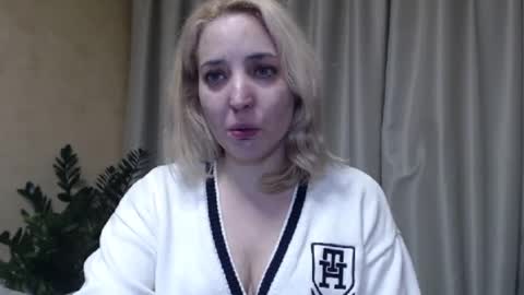 Mari online show from February 13, 3:14 pm