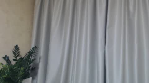 Mari online show from February 1, 5:05 pm