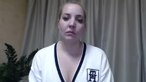 Mari online show from March 9, 1:48 pm