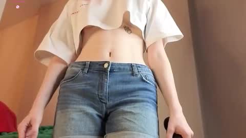 Yumi online show from January 16, 9:22 pm