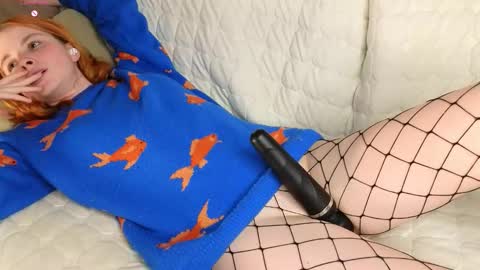 Yumi online show from October 22, 9:42 pm