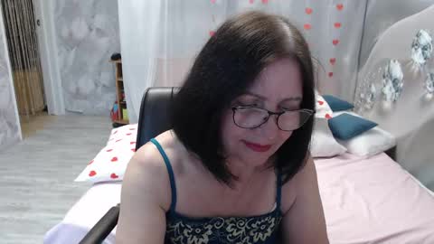 OlgaHottie online show from May 16, 12:02 am