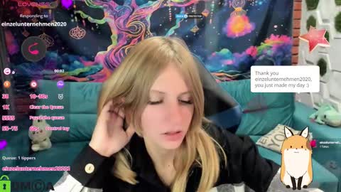Snapshot of olisa_fox chatting on October 2, 9:31 pm Olisa fox online show from October 2, 9:31 pm