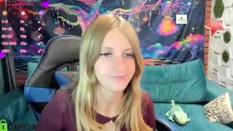 Snapshot of olisa_fox chatting on September 28, 7:30 pm Olisa fox online show from September 28, 7:30 pm