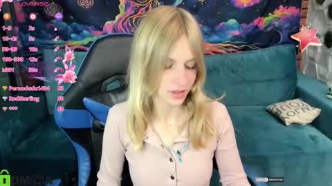 Snapshot of olisa_fox chatting on September 12, 9:11 pm Olisa fox online show from September 12, 9:11 pm