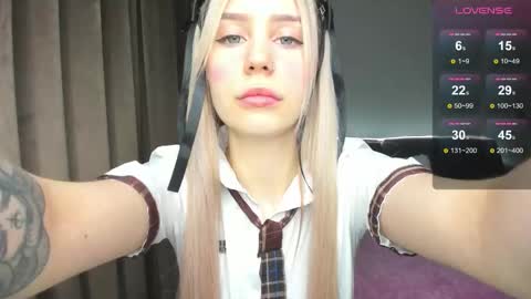 Olivia online show from December 4, 8:49 am